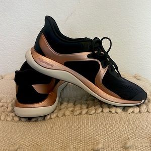 Lululemon women’s sneakers